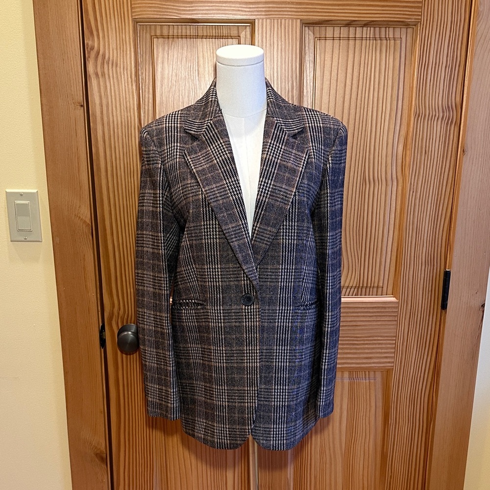 Women’s Single-Button Plaid Blazer Jacket - Black, Brown, and Gray